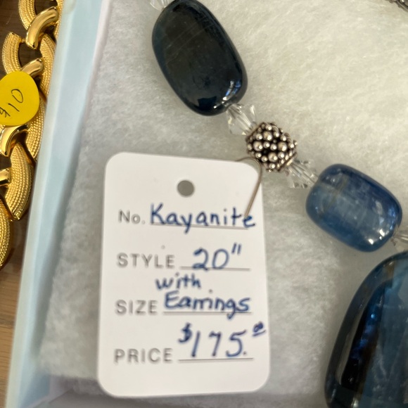 Labradorite 20” Necklace & Earrings…Stunning! 
11 Stones, Sterling & Crystal mix - Picture 9 of 9